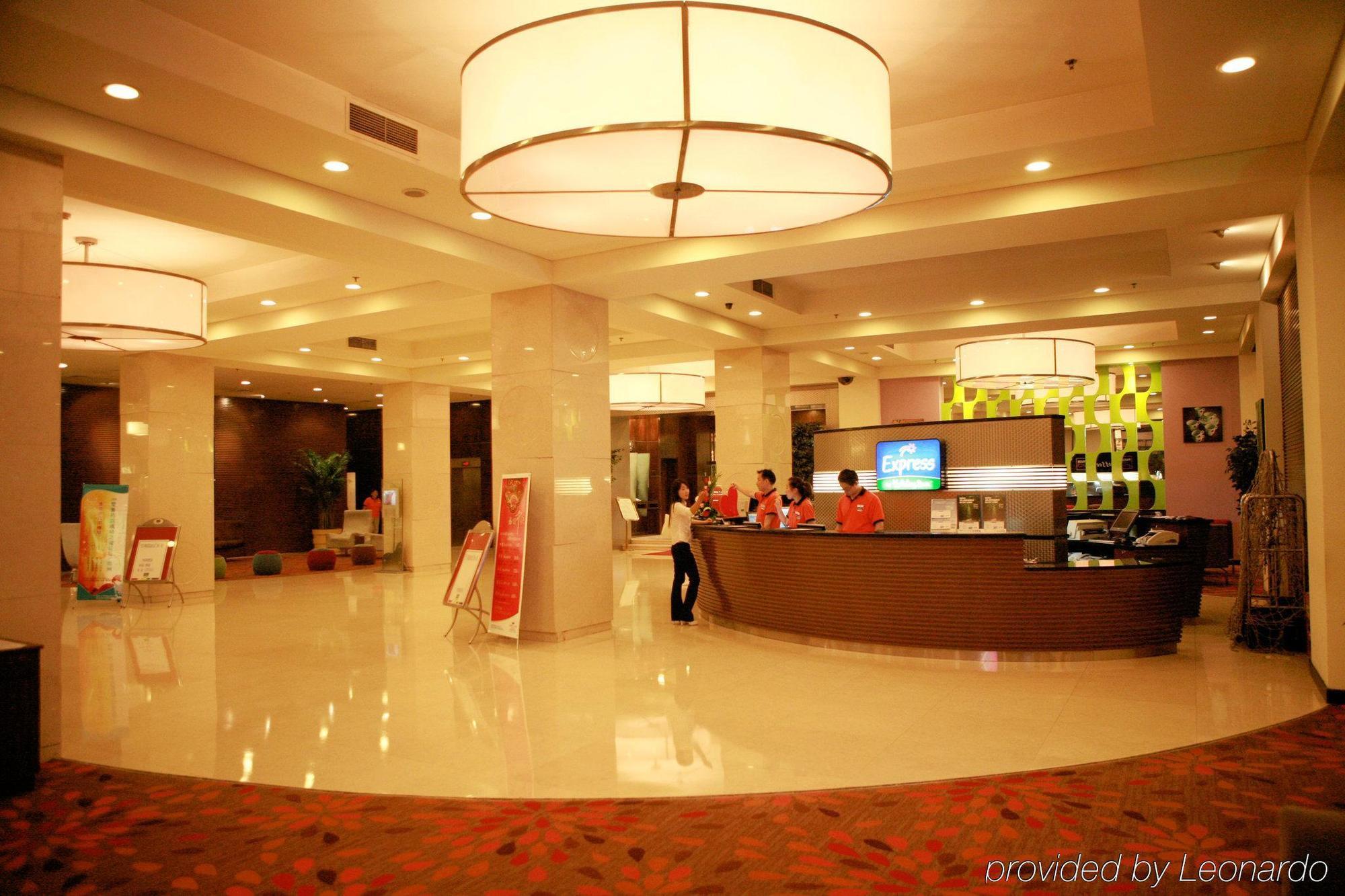Holiday Inn Express Zhengzhou Zhongzhou, An Ihg Hotel Interior photo