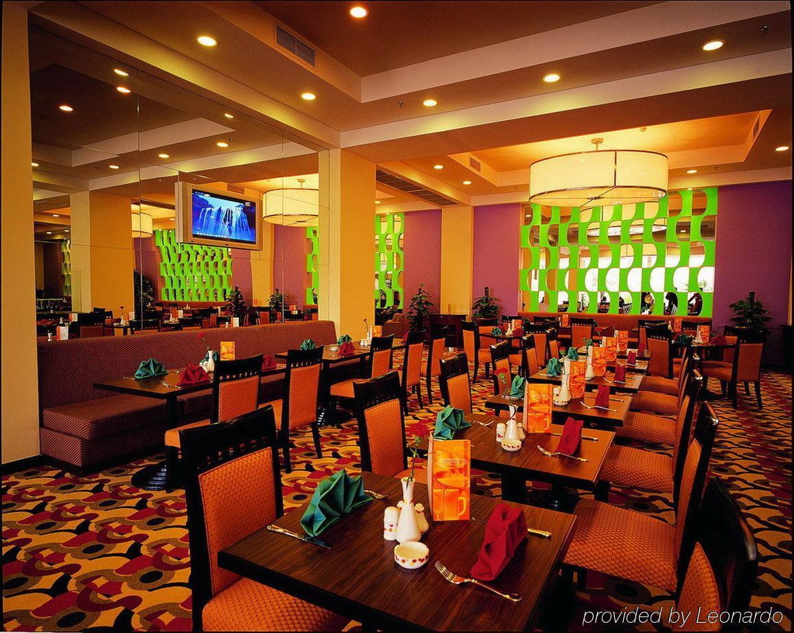 Holiday Inn Express Zhengzhou Zhongzhou, An Ihg Hotel Restaurant photo